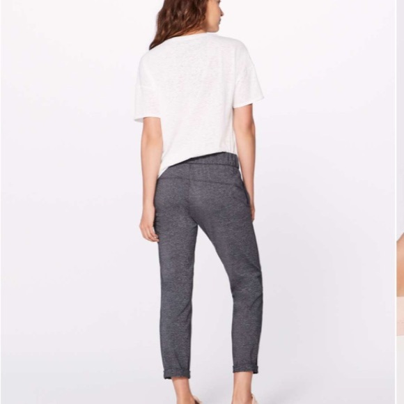 Lululemon On The Fly Pant *28" Heathered Black Size 8 - Picture 2 of 9